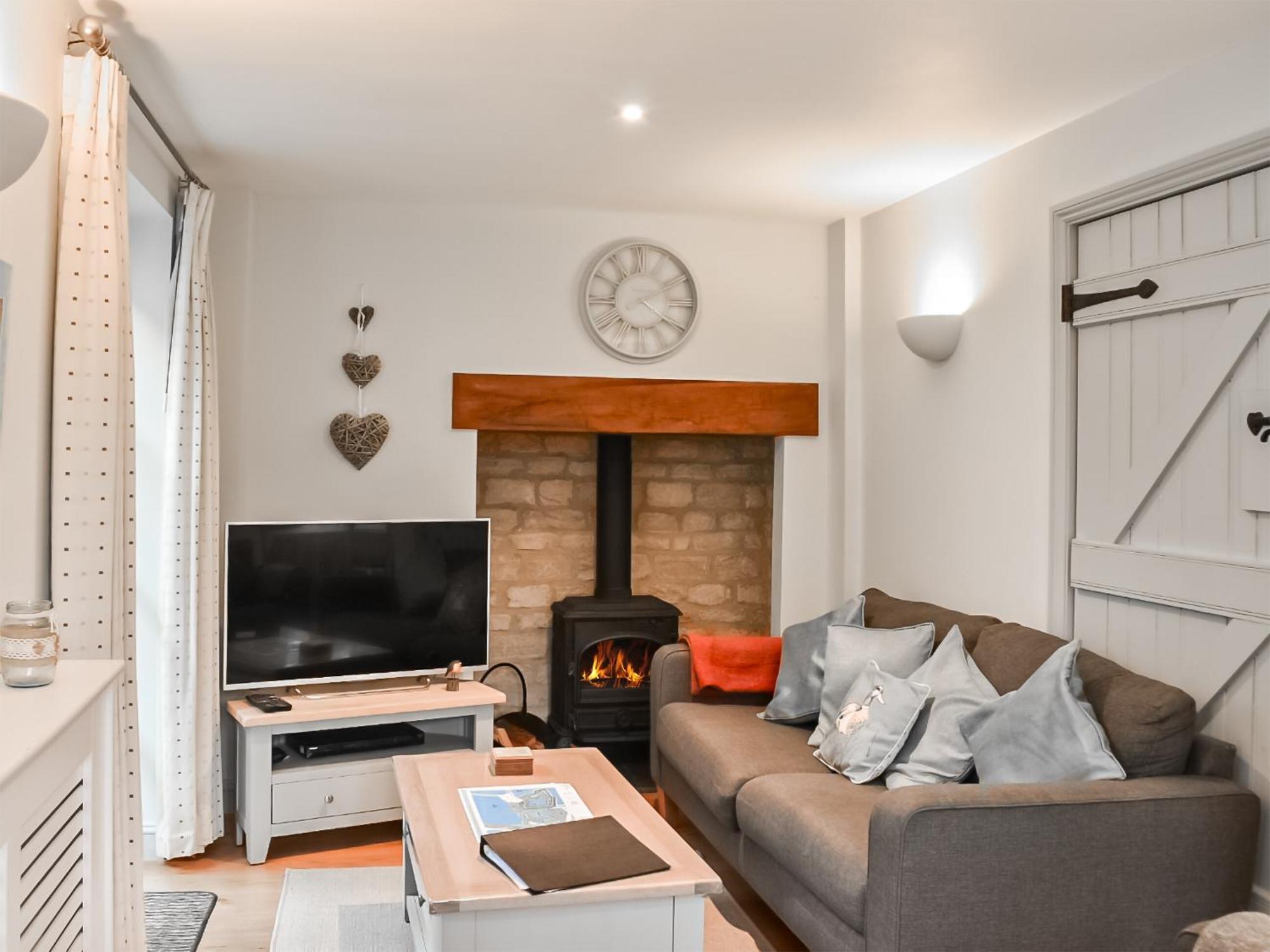 Riverview Somerford Keynes Buitenkant foto